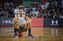 爱游戏-山西队主控发挥神勇，带领球队剿灭对手势不可挡的简单介绍