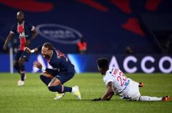 爱游戏入口-曼城客场大胜热刺，稳居欧冠小组第一