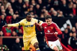 爱游戏下载-曼联主场连胜终结，球队防守漏洞被揭露的简单介绍