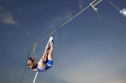 爱游戏大厅-阿尔瓦雷斯爆发难救主，威尔士黑马掀翻曼城巨人