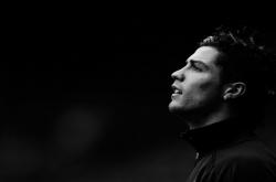 爱游戏在线-赛道与绿茵的共振，F1街道赛之夜，拉什福德压制级发挥启示录