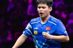 爱游戏-沉稳出场！东道主羽球男单选手挺进半决赛的简单介绍