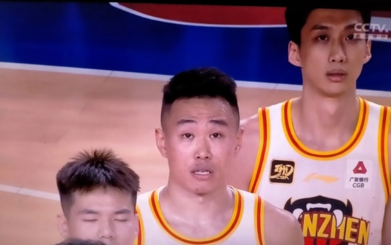 新疆男篮客场胜利取得两连胜 新疆男篮客场胜利取得两连胜