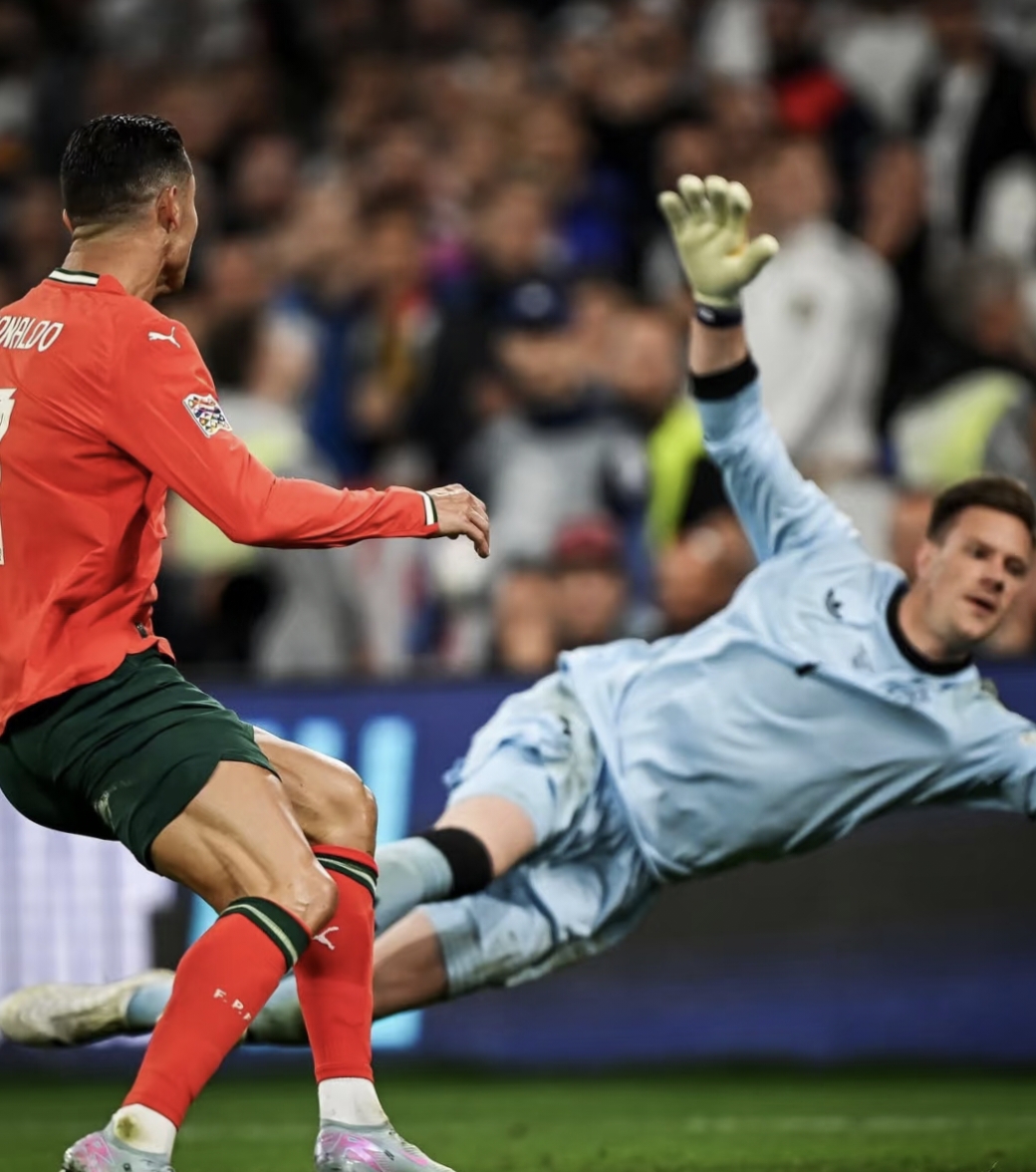 欧国联赛陷入白热化，球员拼搏不懈