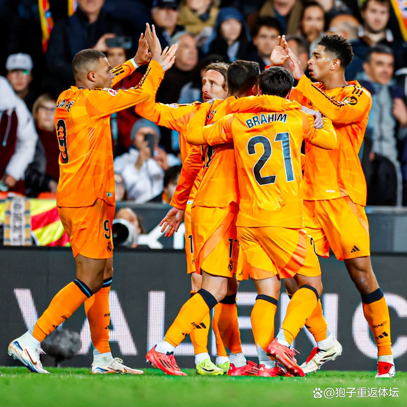 皇马憾平皇家社会，欧冠小组排位再受影响！的简单介绍