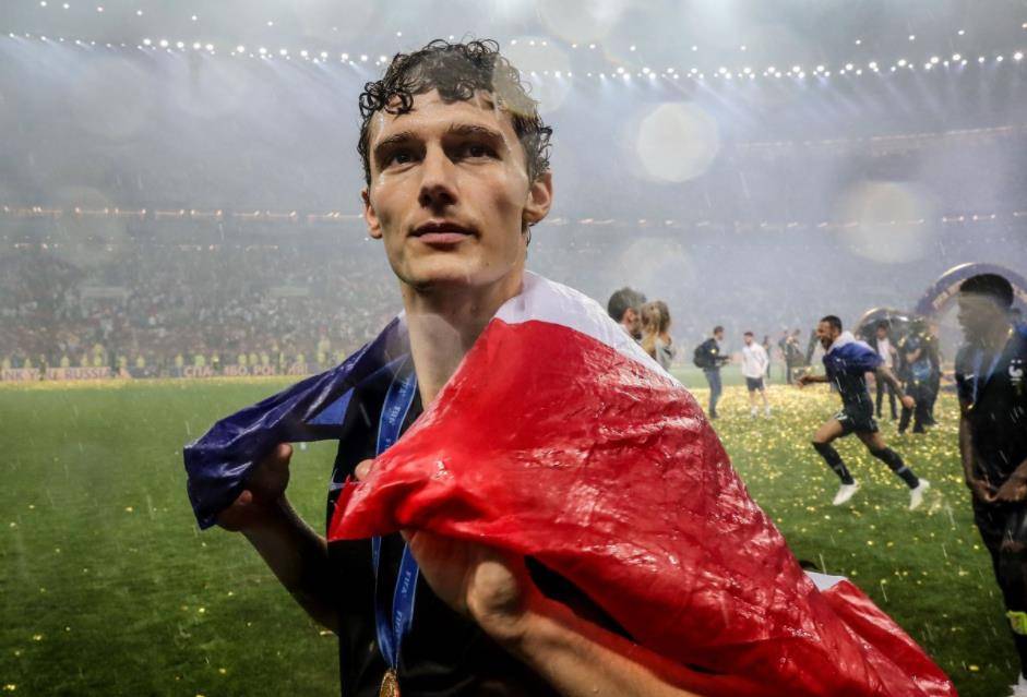 赫尔南德斯表现出色，国际米兰队胜利