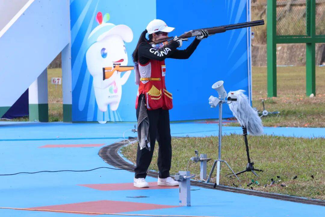 墨西哥运动员斩获飞碟射击冠军