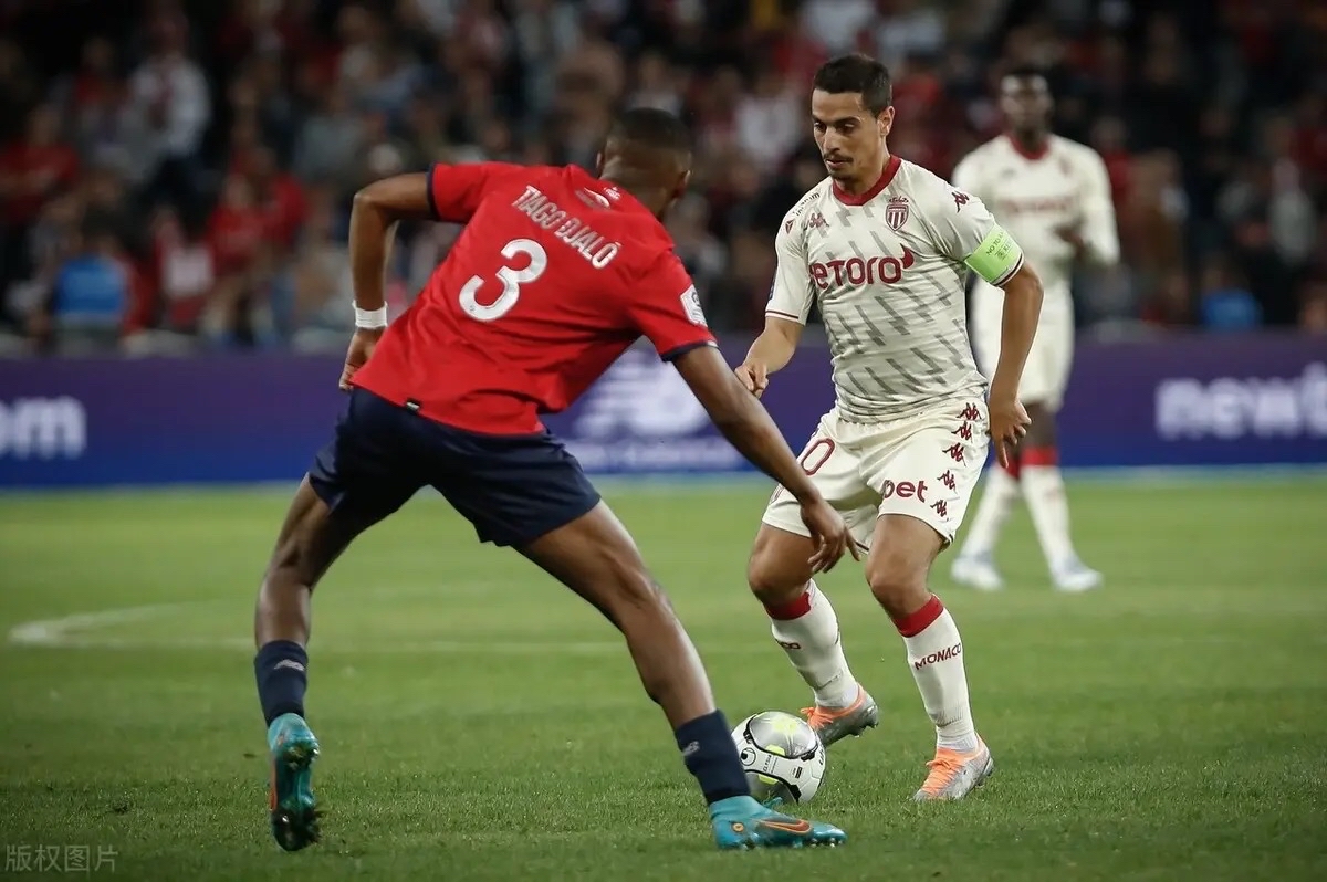 关于摩纳哥战胜对手，成功挺进下一轮比赛的信息