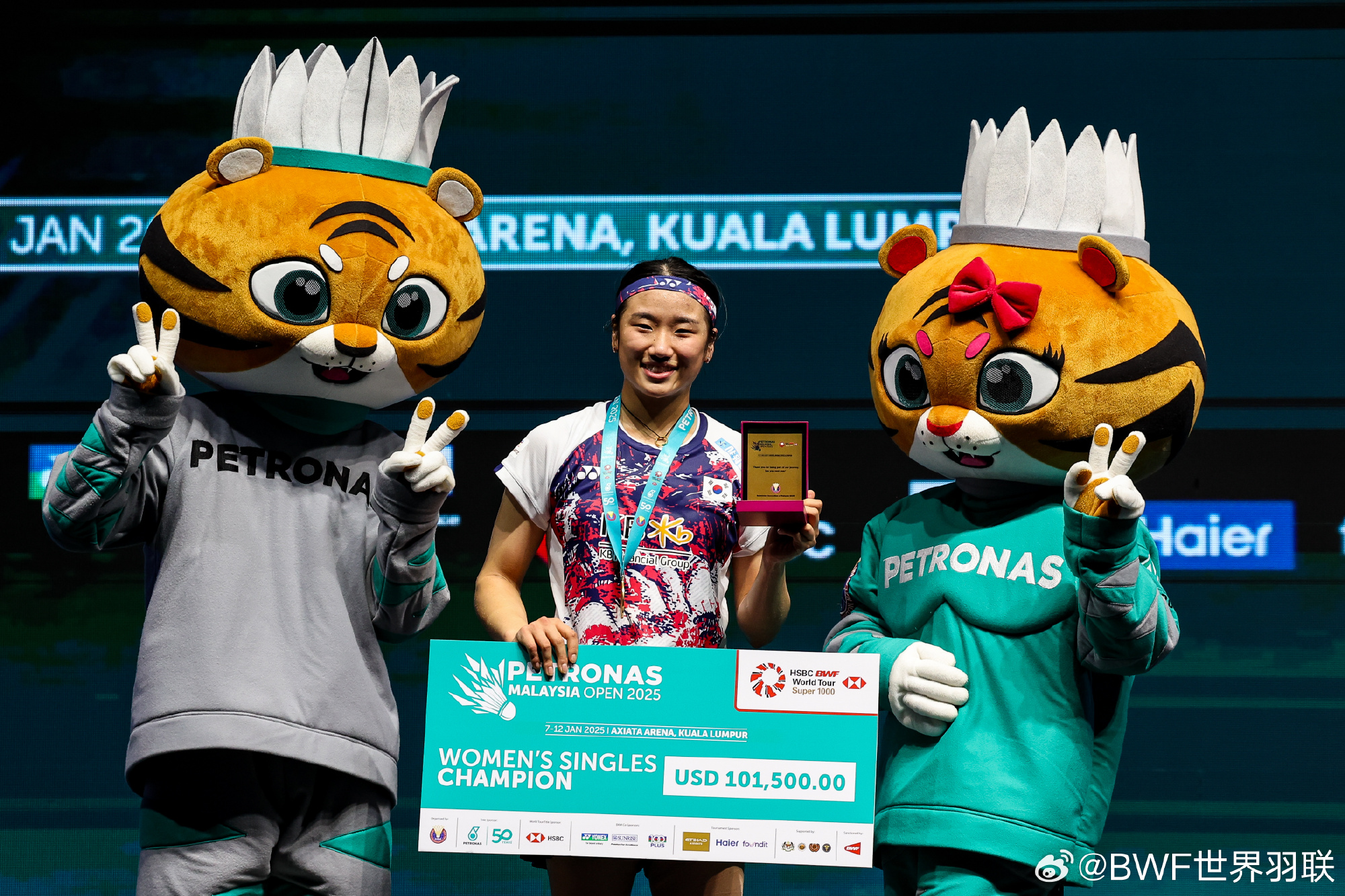 马来西亚羽毛球队血洗泰国羽毛球队,安赛龙制霸全场的简单介绍 马来西亚羽毛球队血洗泰国羽毛球队,安赛龙制霸全场的简单介绍