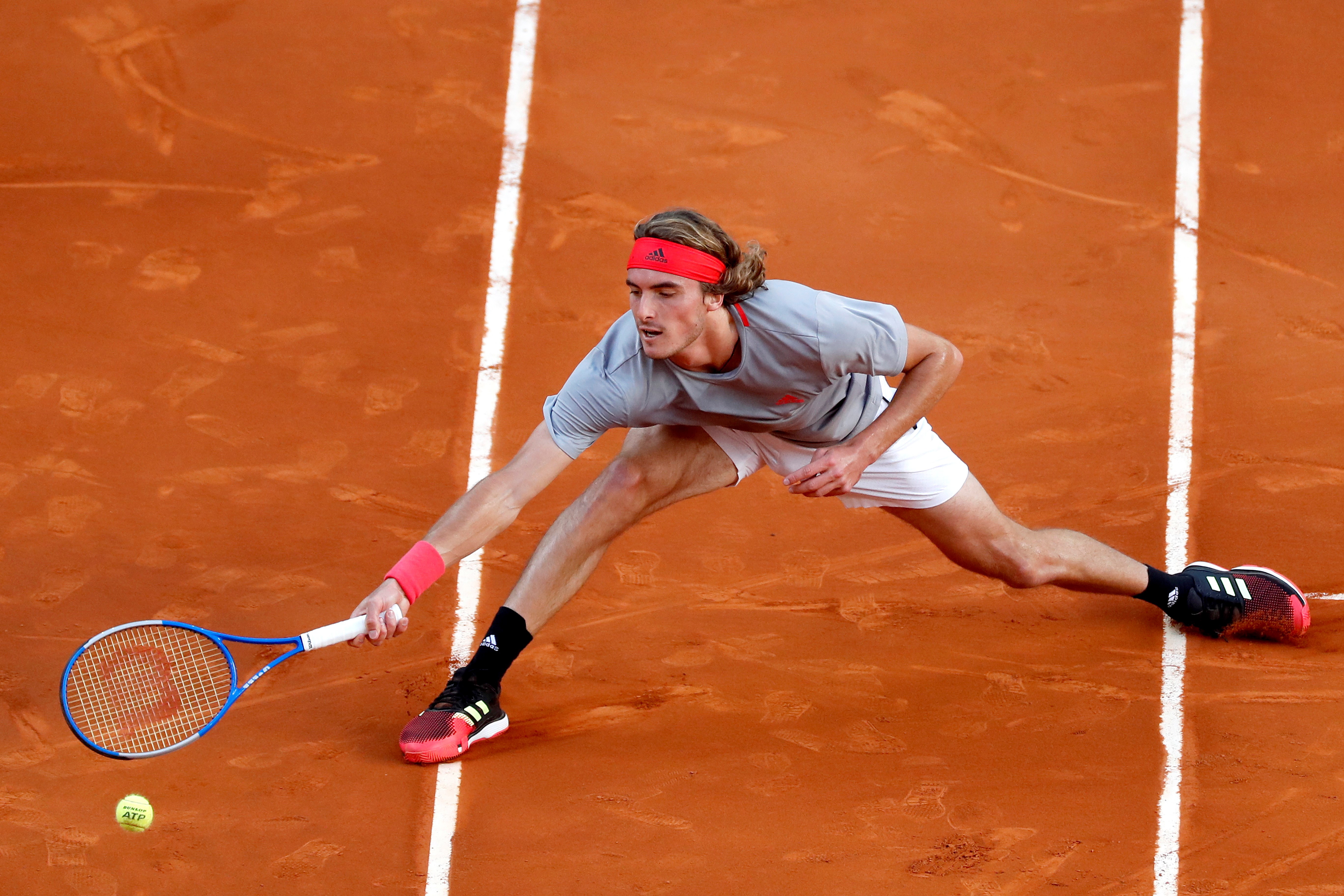 英国网球队强势德国网球队,西西帕斯三分雨点燃全场的简单介绍 英国网球队强势德国网球队,西西帕斯三分雨点燃全场的简单介绍