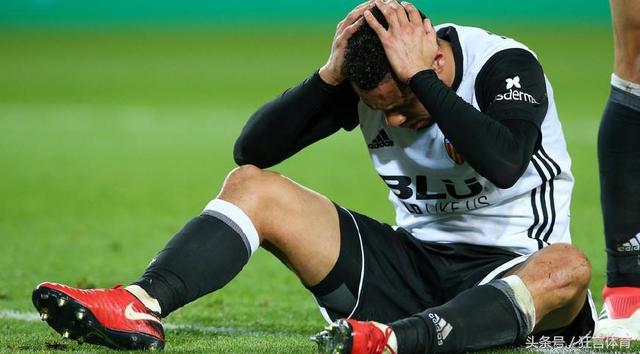 关于阿森纳轻取土耳其，苏亚雷斯打破历史纪录的信息