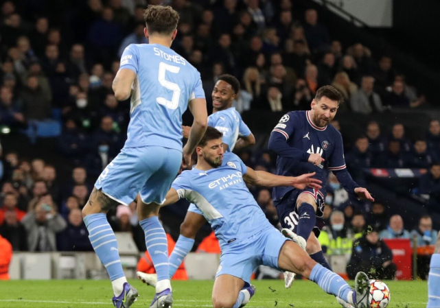 曼城完胜法国，弗拉霍维奇三分雨点燃全场的简单介绍