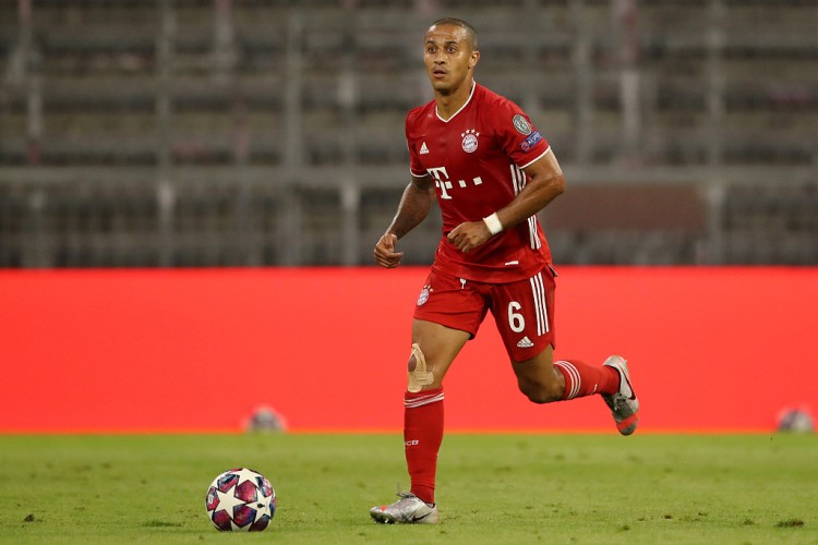 拜仁险胜尤文，蒂亚戈点燃赛场的简单介绍